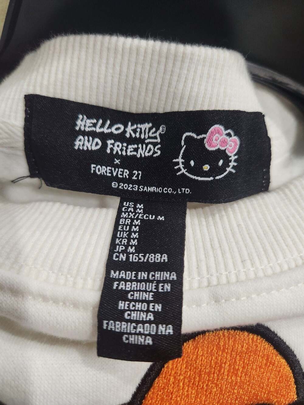 Hello Kitty & Friends x Forever 21 Ghost Graphic Cropped Crewneck Sweatshirt - Picture 6 of 6